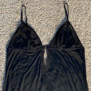 Victoria's Secret Very Sexy Y2K Babydoll Low Back Chemise Lace from 2007 sz M